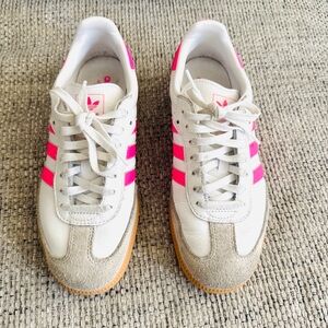 adidas Women’s White Sneakers with Hot Pink Stripes